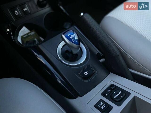 Сірий Тойота RAV4 EV, об'ємом двигуна 0 л та пробігом 210 тис. км за 11500 $, фото 38 на Automoto.ua