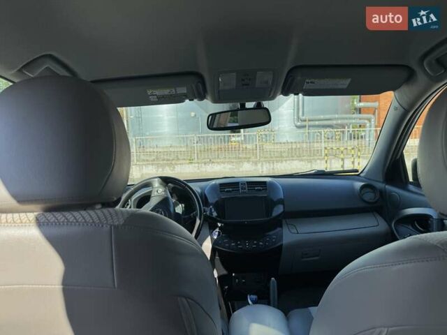 Сірий Тойота RAV4 EV, об'ємом двигуна 0 л та пробігом 97 тис. км за 11900 $, фото 26 на Automoto.ua