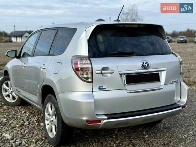Сірий Тойота RAV4 EV, об'ємом двигуна 0 л та пробігом 149 тис. км за 11999 $, фото 8 на Automoto.ua