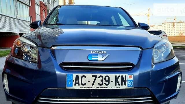 Серый Тойота RAV4 EV, объемом двигателя 0 л и пробегом 136 тыс. км за 9990 $, фото 4 на Automoto.ua