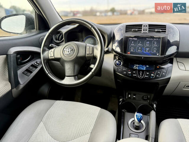 Сірий Тойота RAV4 EV, об'ємом двигуна 0 л та пробігом 149 тис. км за 11999 $, фото 21 на Automoto.ua