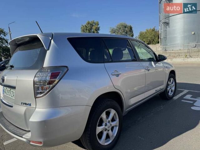 Сірий Тойота RAV4 EV, об'ємом двигуна 0 л та пробігом 97 тис. км за 11900 $, фото 3 на Automoto.ua