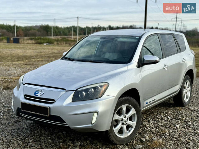 Сірий Тойота RAV4 EV, об'ємом двигуна 0 л та пробігом 149 тис. км за 11999 $, фото 4 на Automoto.ua