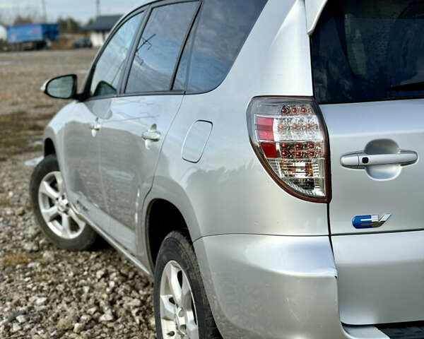 Сірий Тойота RAV4 EV, об'ємом двигуна 0 л та пробігом 149 тис. км за 11999 $, фото 7 на Automoto.ua