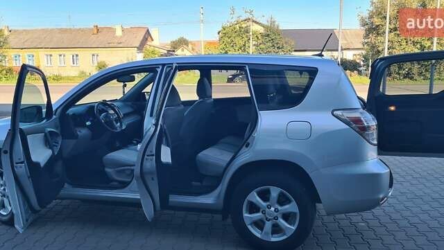 Сірий Тойота RAV4 EV, об'ємом двигуна 0 л та пробігом 129 тис. км за 9850 $, фото 26 на Automoto.ua