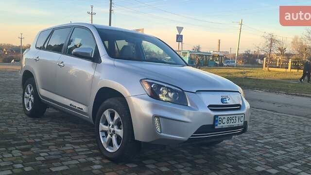 Серый Тойота RAV4 EV, объемом двигателя 0 л и пробегом 130 тыс. км за 8950 $, фото 33 на Automoto.ua