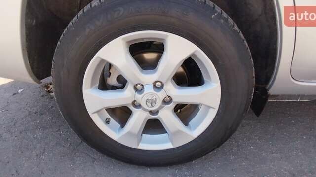 Сірий Тойота RAV4 EV, об'ємом двигуна 0 л та пробігом 126 тис. км за 10700 $, фото 33 на Automoto.ua