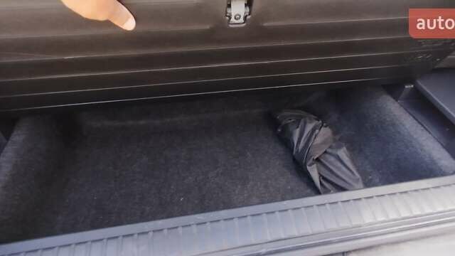 Сірий Тойота RAV4 EV, об'ємом двигуна 0 л та пробігом 126 тис. км за 10700 $, фото 15 на Automoto.ua