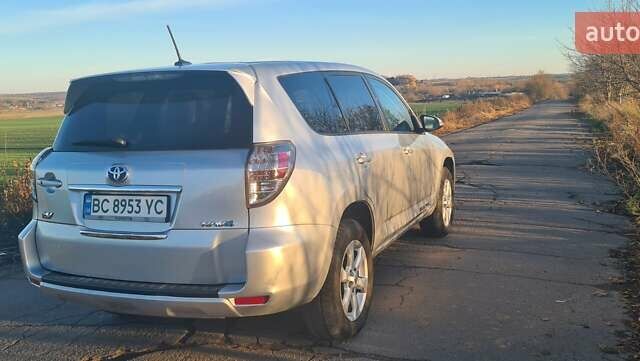 Серый Тойота RAV4 EV, объемом двигателя 0 л и пробегом 130 тыс. км за 8950 $, фото 22 на Automoto.ua