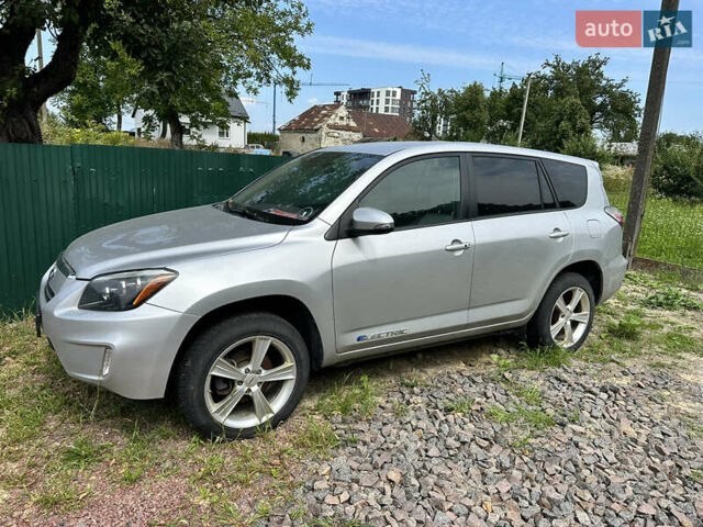 Сірий Тойота RAV4 EV, об'ємом двигуна 0 л та пробігом 150 тис. км за 7700 $, фото 3 на Automoto.ua