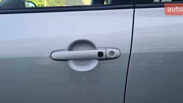 Серый Тойота RAV4 EV, объемом двигателя 0 л и пробегом 130 тыс. км за 8950 $, фото 14 на Automoto.ua