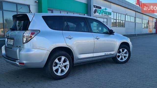 Сірий Тойота RAV4 EV, об'ємом двигуна 0 л та пробігом 129 тис. км за 9850 $, фото 6 на Automoto.ua