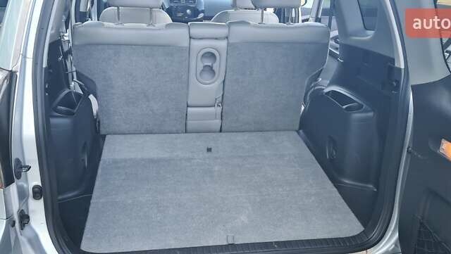 Сірий Тойота RAV4 EV, об'ємом двигуна 0 л та пробігом 129 тис. км за 9850 $, фото 21 на Automoto.ua