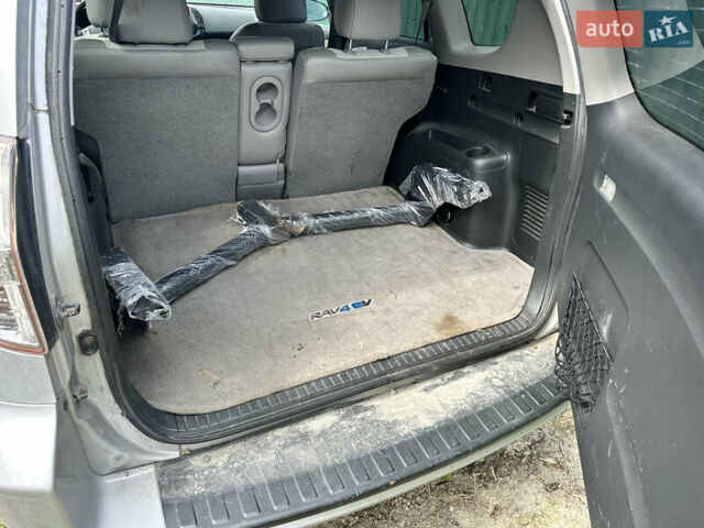 Сірий Тойота RAV4 EV, об'ємом двигуна 0 л та пробігом 150 тис. км за 7700 $, фото 11 на Automoto.ua