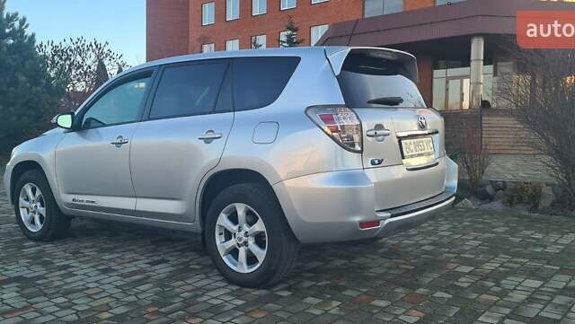 Серый Тойота RAV4 EV, объемом двигателя 0 л и пробегом 130 тыс. км за 8950 $, фото 36 на Automoto.ua