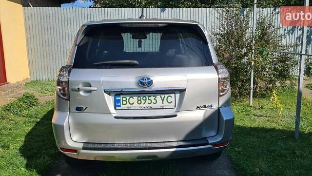 Сірий Тойота RAV4 EV, об'ємом двигуна 0 л та пробігом 129 тис. км за 9850 $, фото 42 на Automoto.ua