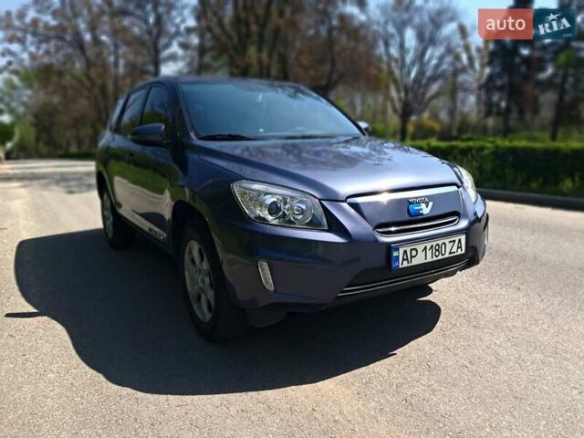 Синий Тойота RAV4 EV, объемом двигателя 0 л и пробегом 189 тыс. км за 10990 $, фото 25 на Automoto.ua