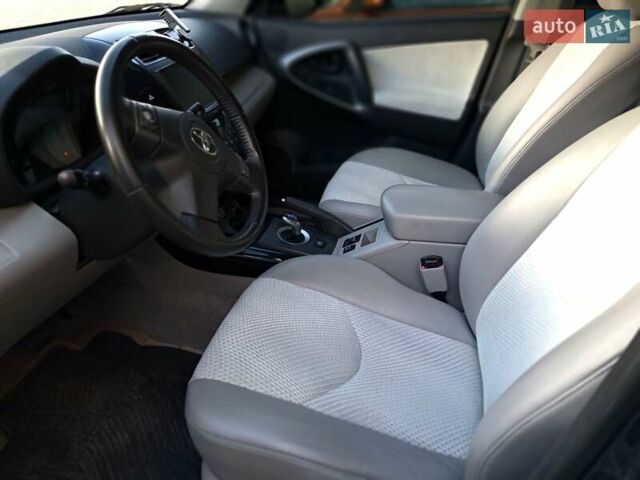 Синий Тойота RAV4 EV, объемом двигателя 0 л и пробегом 189 тыс. км за 10990 $, фото 8 на Automoto.ua