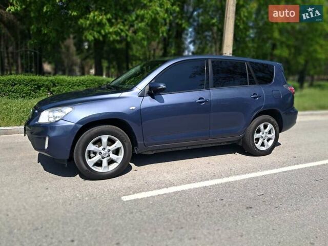 Синий Тойота RAV4 EV, объемом двигателя 0 л и пробегом 189 тыс. км за 10990 $, фото 16 на Automoto.ua
