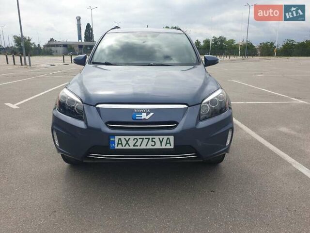 Тойота RAV4 EV 2013 в Харькове на Automoto.ua Синий Тойота RAV4 EV, объемом двигателя 0 л и пробегом 195 тыс. км за 9999 $, фото 1 на Automoto.ua