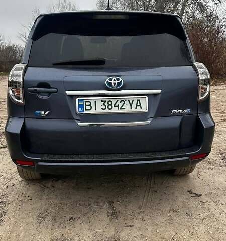 Синій Тойота RAV4 EV, об'ємом двигуна 0 л та пробігом 155 тис. км за 9999 $, фото 7 на Automoto.ua
