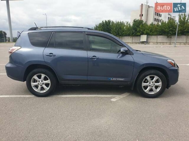 Тойота RAV4 EV 2013 в Харькове на Automoto.ua Синий Тойота RAV4 EV, объемом двигателя 0 л и пробегом 195 тыс. км за 9999 $, фото 5 на Automoto.ua