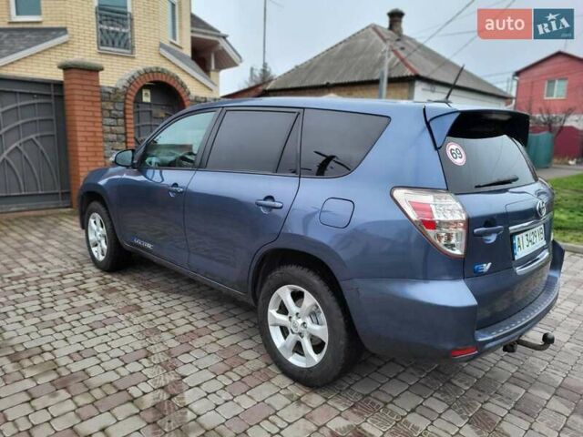 Синій Тойота RAV4 EV, об'ємом двигуна 0 л та пробігом 222 тис. км за 9999 $, фото 4 на Automoto.ua