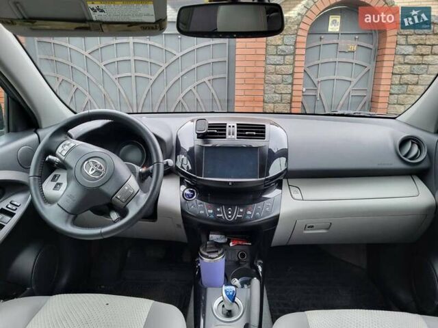 Синій Тойота RAV4 EV, об'ємом двигуна 0 л та пробігом 222 тис. км за 9999 $, фото 7 на Automoto.ua