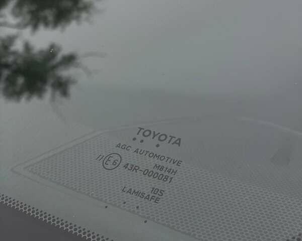 Білий Тойота RAV4 PHEV, об'ємом двигуна 2.49 л та пробігом 70 тис. км за 22700 $, фото 9 на Automoto.ua