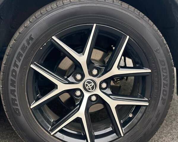 Білий Тойота RAV4 PHEV, об'ємом двигуна 2.49 л та пробігом 70 тис. км за 22700 $, фото 15 на Automoto.ua