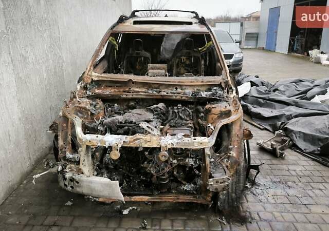 Белый Тойота RAV4 PHEV, объемом двигателя 2.49 л и пробегом 100 тыс. км за 6000 $, фото 2 на Automoto.ua