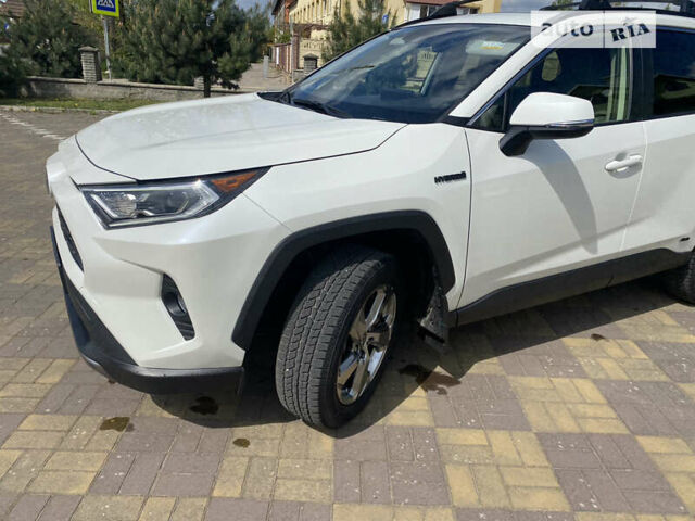 Білий Тойота RAV4 PHEV, об'ємом двигуна 2.49 л та пробігом 72 тис. км за 37800 $, фото 22 на Automoto.ua