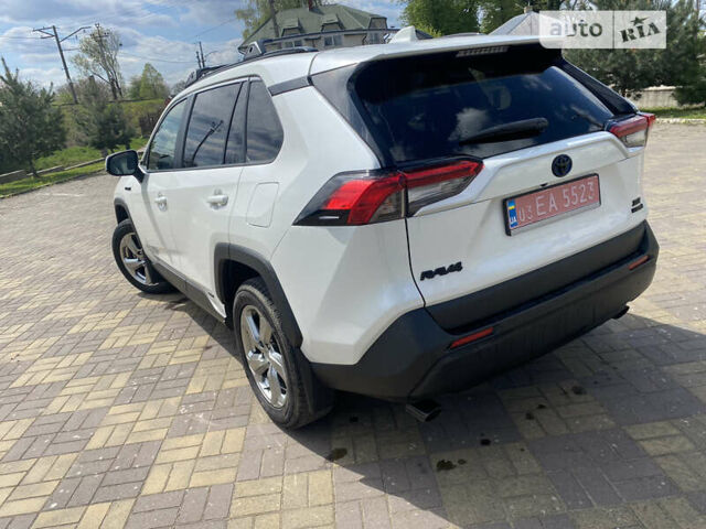 Белый Тойота RAV4 PHEV, объемом двигателя 2.49 л и пробегом 72 тыс. км за 37800 $, фото 14 на Automoto.ua