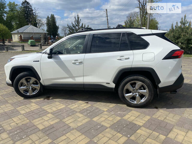 Белый Тойота RAV4 PHEV, объемом двигателя 2.49 л и пробегом 72 тыс. км за 37800 $, фото 16 на Automoto.ua