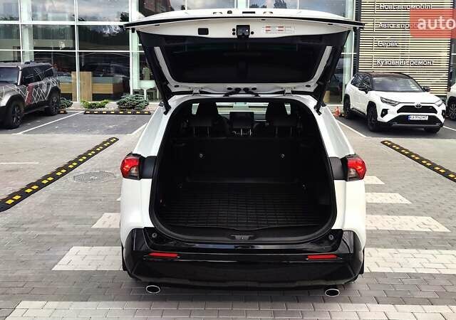 Белый Тойота RAV4 PHEV, объемом двигателя 2.49 л и пробегом 40 тыс. км за 56247 $, фото 9 на Automoto.ua