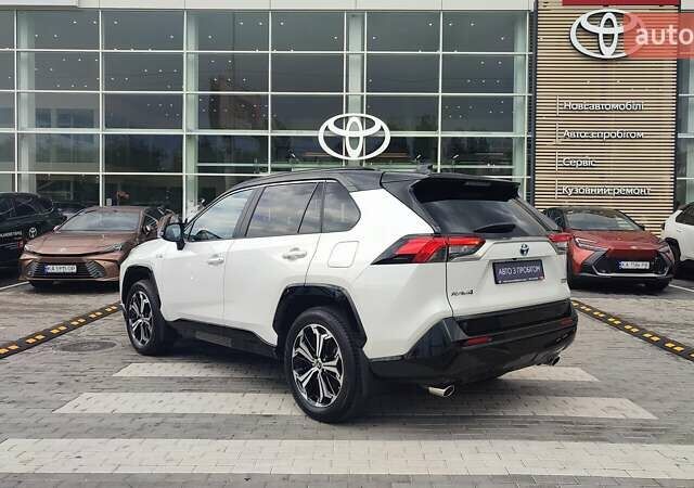 Белый Тойота RAV4 PHEV, объемом двигателя 2.49 л и пробегом 22 тыс. км за 57327 $, фото 1 на Automoto.ua