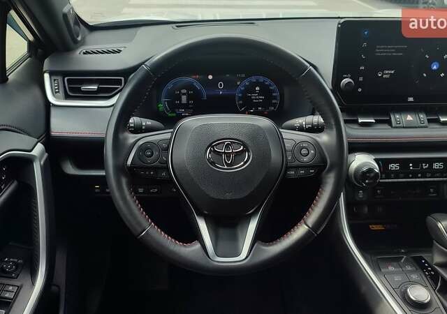 Белый Тойота RAV4 PHEV, объемом двигателя 2.49 л и пробегом 40 тыс. км за 56247 $, фото 8 на Automoto.ua