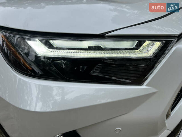 Белый Тойота RAV4 PHEV, объемом двигателя 0 л и пробегом 9 тыс. км за 44200 $, фото 20 на Automoto.ua