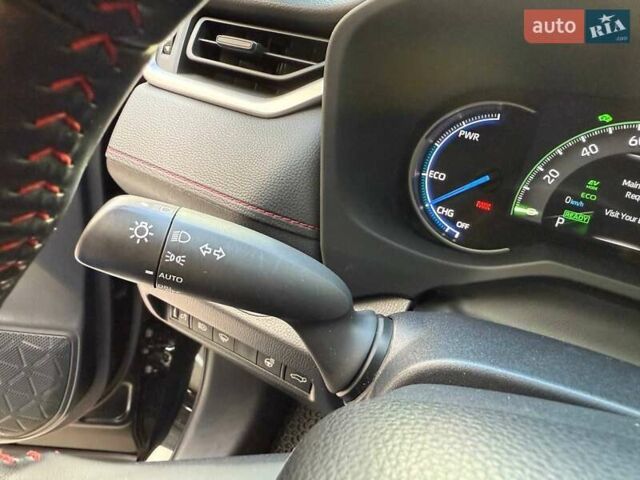 Чорний Тойота RAV4 PHEV, об'ємом двигуна 2.49 л та пробігом 44 тис. км за 45990 $, фото 18 на Automoto.ua