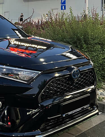 Черный Тойота RAV4 PHEV, объемом двигателя 2.49 л и пробегом 120 тыс. км за 46000 $, фото 6 на Automoto.ua