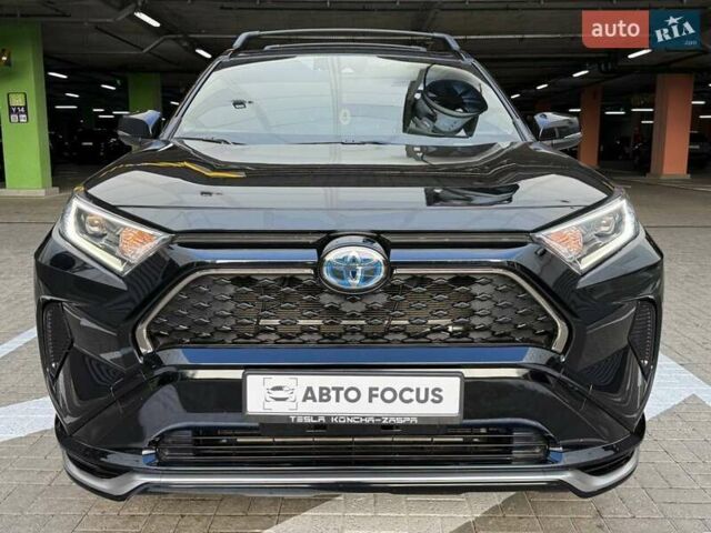 Черный Тойота RAV4 PHEV, объемом двигателя 2.49 л и пробегом 71 тыс. км за 40990 $, фото 8 на Automoto.ua
