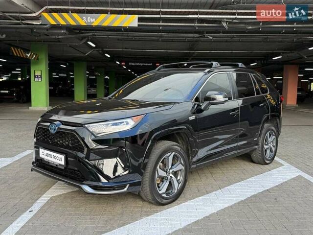 Черный Тойота RAV4 PHEV, объемом двигателя 2.49 л и пробегом 71 тыс. км за 40990 $, фото 3 на Automoto.ua
