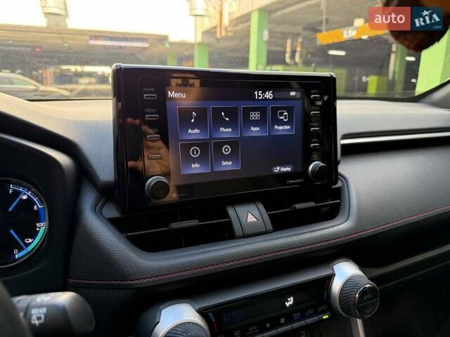 Черный Тойота RAV4 PHEV, объемом двигателя 2.49 л и пробегом 71 тыс. км за 40990 $, фото 23 на Automoto.ua