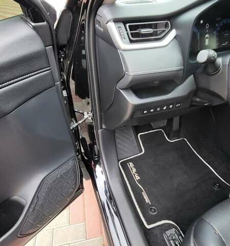 Черный Тойота RAV4 PHEV, объемом двигателя 2.49 л и пробегом 13 тыс. км за 48100 $, фото 10 на Automoto.ua