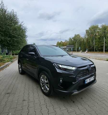 Черный Тойота RAV4 PHEV, объемом двигателя 2.49 л и пробегом 13 тыс. км за 48100 $, фото 3 на Automoto.ua