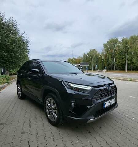 Черный Тойота RAV4 PHEV, объемом двигателя 2.49 л и пробегом 13 тыс. км за 48100 $, фото 2 на Automoto.ua