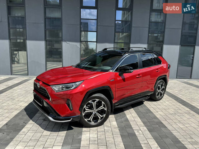 Красный Тойота RAV4 PHEV, объемом двигателя 2.49 л и пробегом 81 тыс. км за 42000 $, фото 1 на Automoto.ua