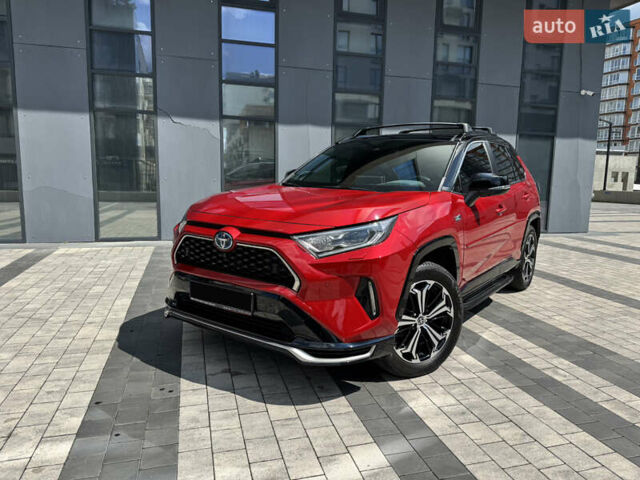 Красный Тойота RAV4 PHEV, объемом двигателя 2.49 л и пробегом 81 тыс. км за 42000 $, фото 2 на Automoto.ua