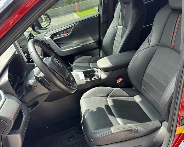 Красный Тойота RAV4 PHEV, объемом двигателя 2.49 л и пробегом 81 тыс. км за 42000 $, фото 42 на Automoto.ua