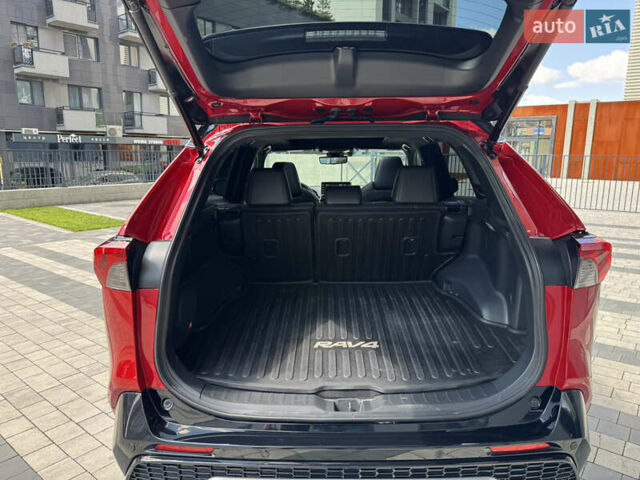 Красный Тойота RAV4 PHEV, объемом двигателя 2.49 л и пробегом 81 тыс. км за 42000 $, фото 13 на Automoto.ua